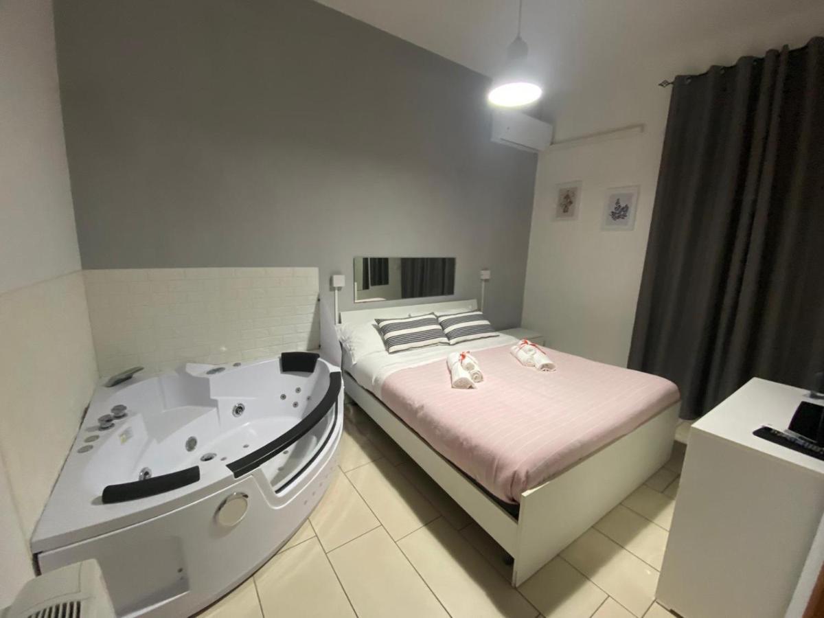 De Gasperi House Villa Наполи Екстериор снимка